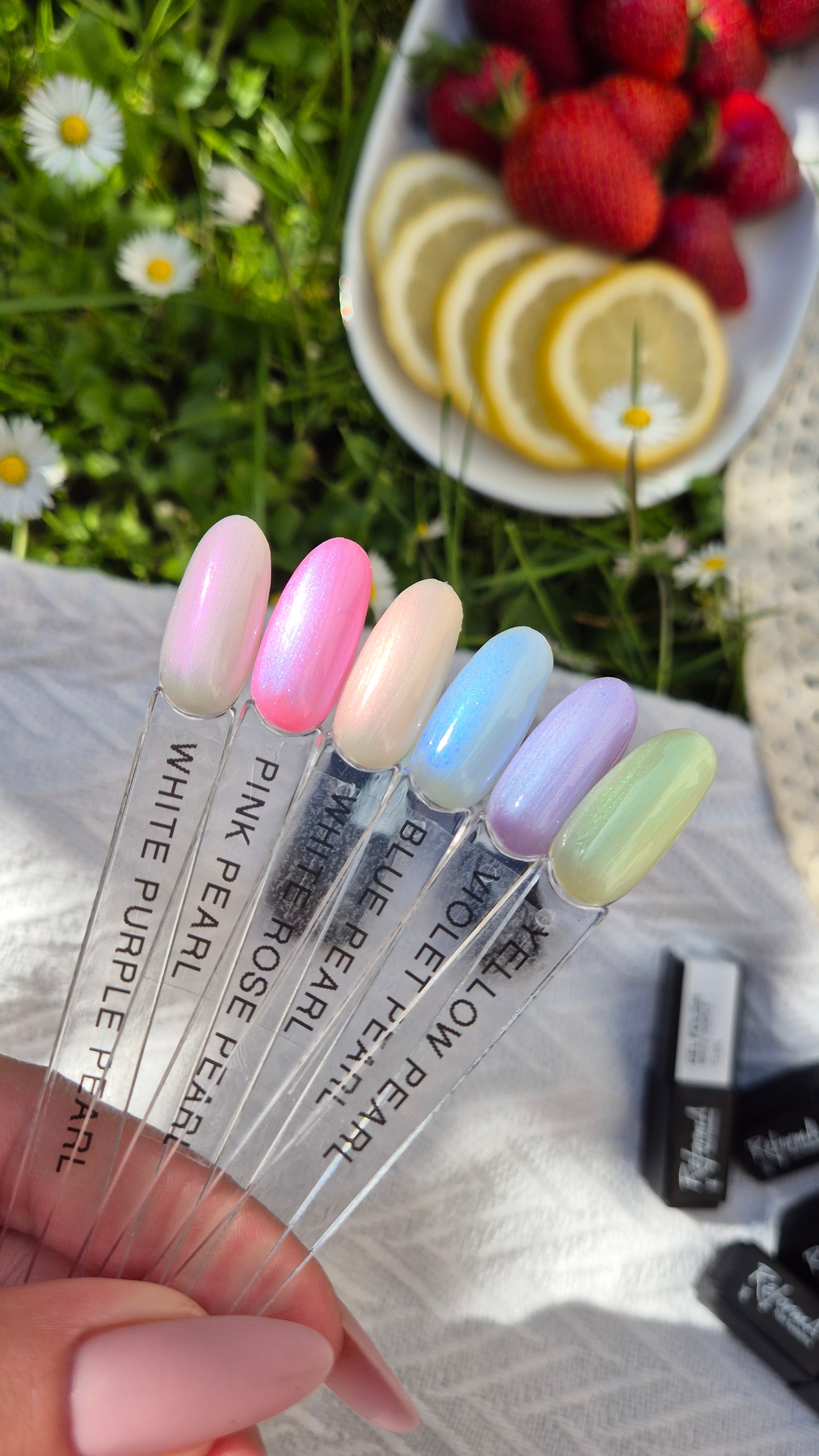 Gel Nail Polish - Blue Pearl, 3 ml