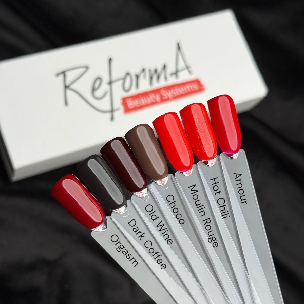 Gel Polish Set Crazy Friday, 7 x 10 ml - seven shades on nail tips, ReformA